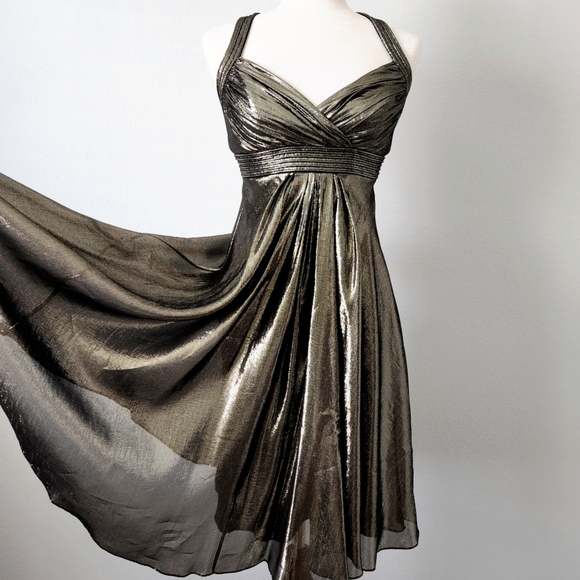 Badgley Mischka Dresses & Skirts - Badgley Mischka Gold Metallic Silk Blend Halter Dress With Open Back, Size 2 / 4